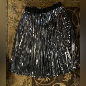 Express metallic pleated skirt women’s size small
